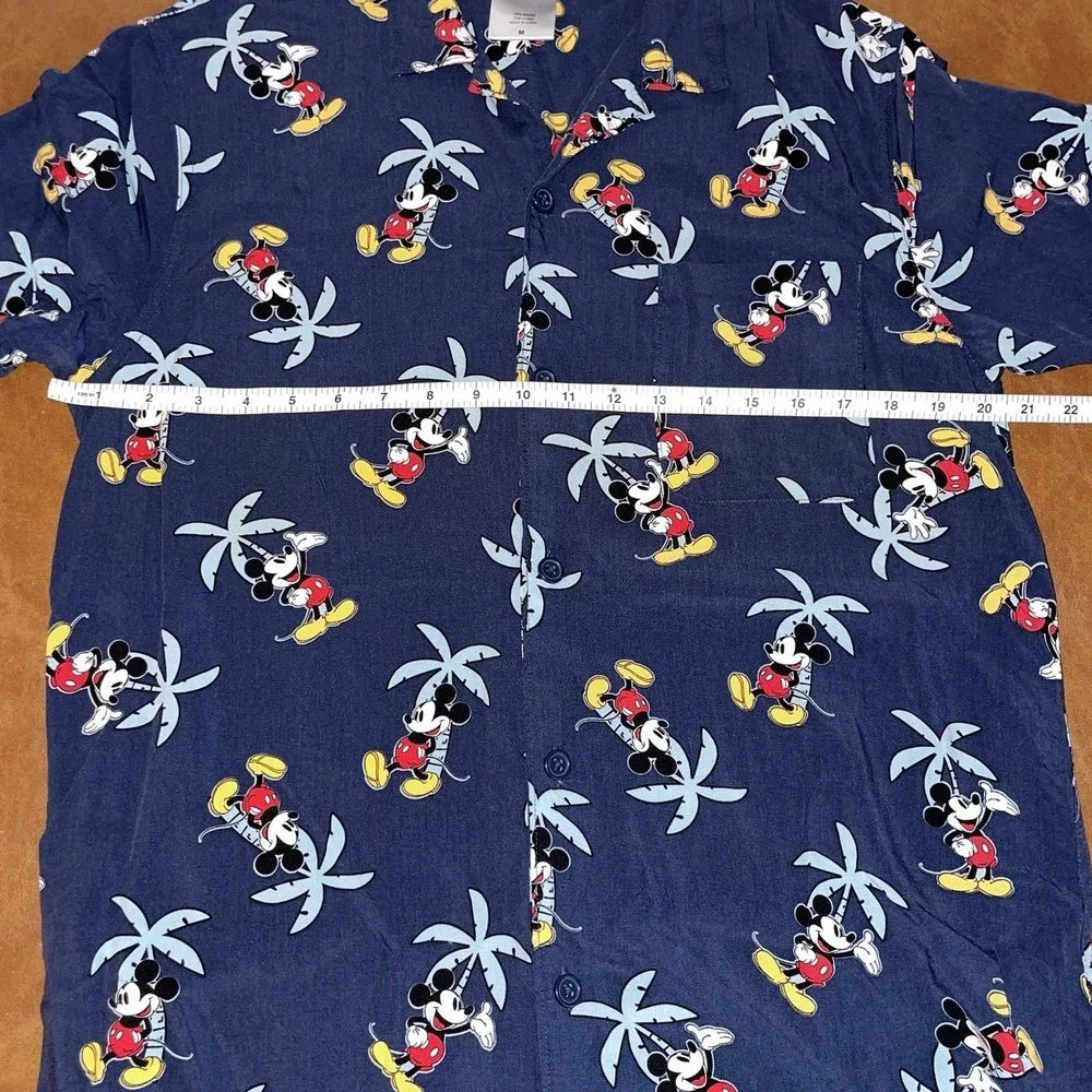 Disney's Mickey Mouse Print Tropical Hawaiian Button Down Rayon Shirt Size: M‎ - Picture 7 of 9